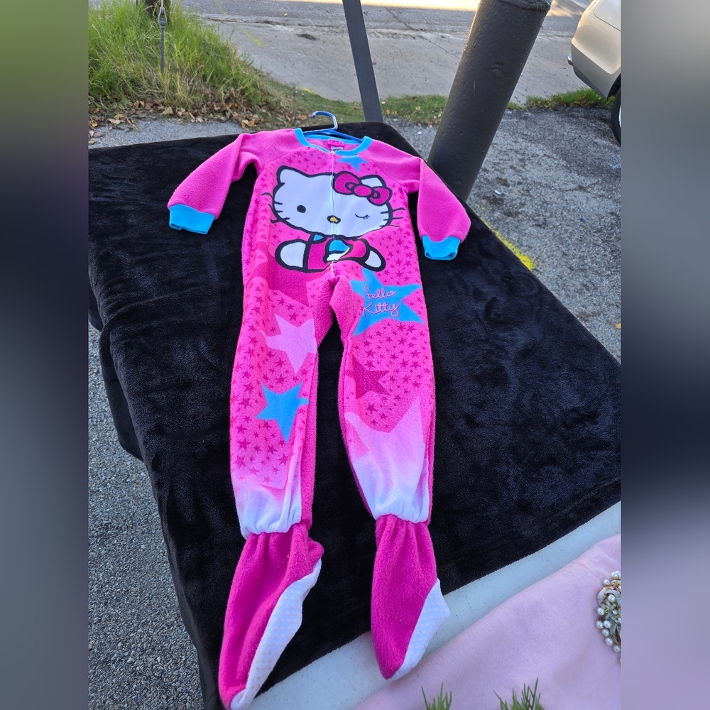 Hello kitty pj's